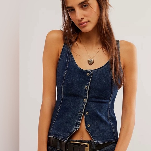 Free People Tops - FREE PEOPLE KARA DENIM VEST XL
